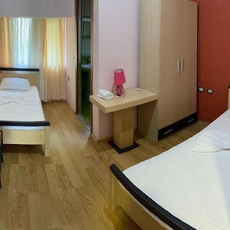 Lini Kukesi Resort Aldo מראה חיצוני תמונה