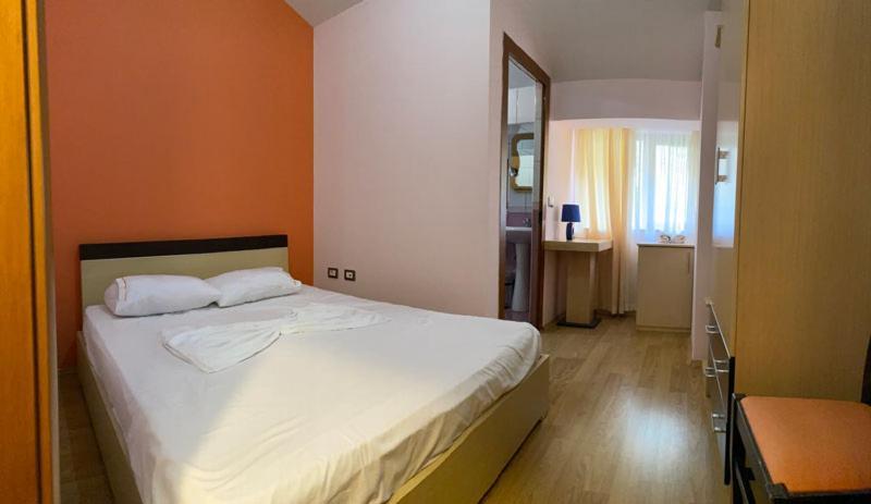 Lini Kukesi Resort Aldo מראה חיצוני תמונה