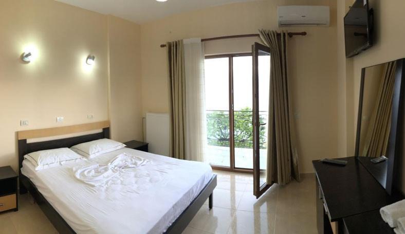 Lini Kukesi Resort Aldo מראה חיצוני תמונה
