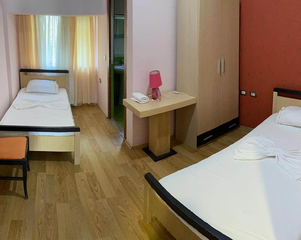 Lini Kukesi Resort Aldo מראה חיצוני תמונה