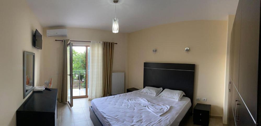 Lini Kukesi Resort Aldo מראה חיצוני תמונה