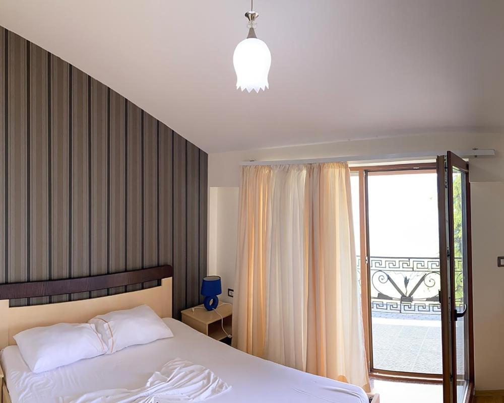 Lini Kukesi Resort Aldo מראה חיצוני תמונה